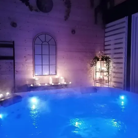 La Du Moulin Bed & Breakfast *