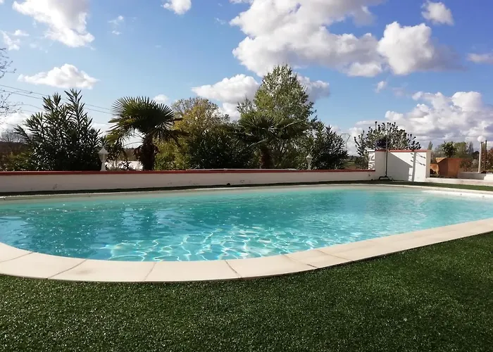 La Du Moulin Bed & Breakfast