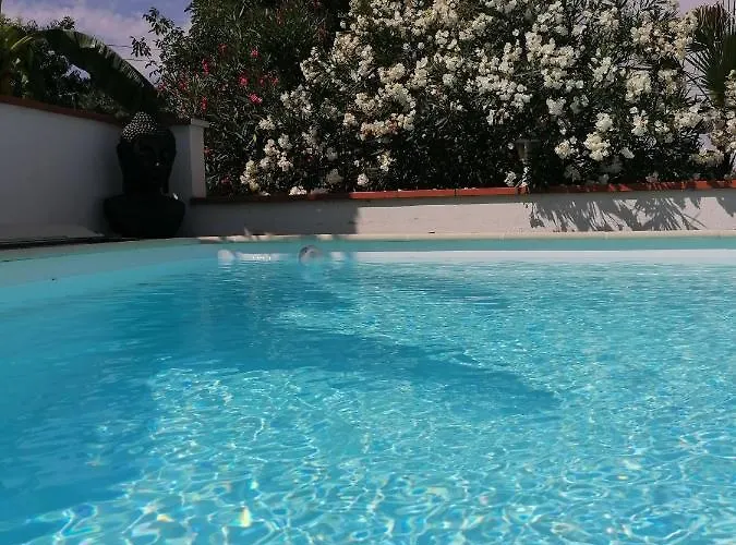 La Du Moulin Bed & Breakfast